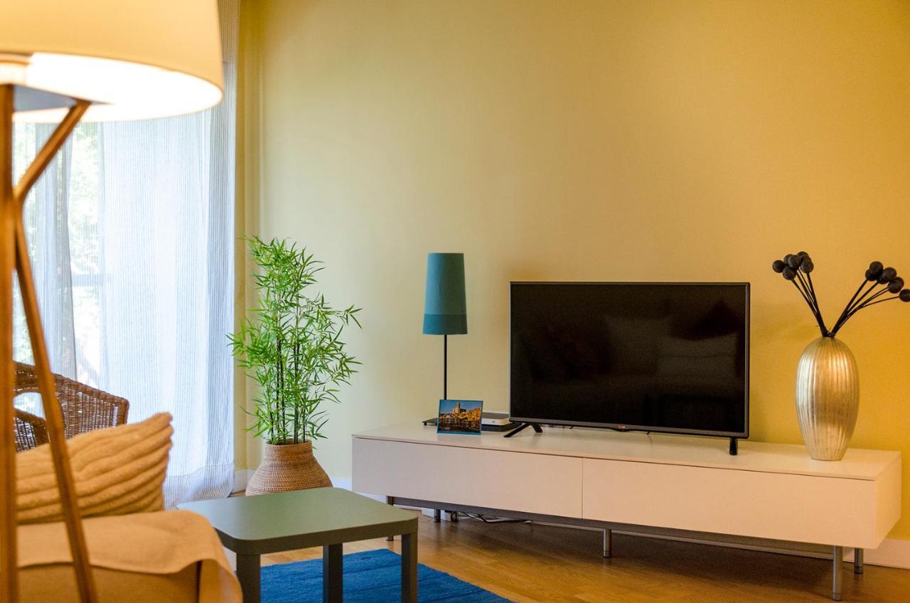Devesa Park Apartment With Private Parking Gerona Buitenkant foto